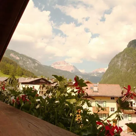 Garni Pra Fiori Hotel