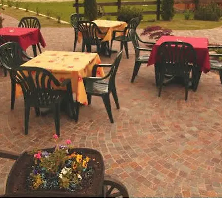 Garni Pra Fiori Hotel